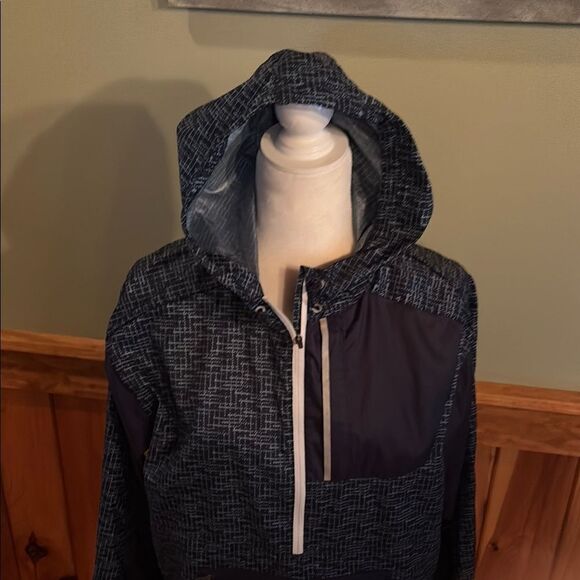 New Balance Black and Gray Hooded light weight Jacket with Reflective Accents - Picture 3 of 11